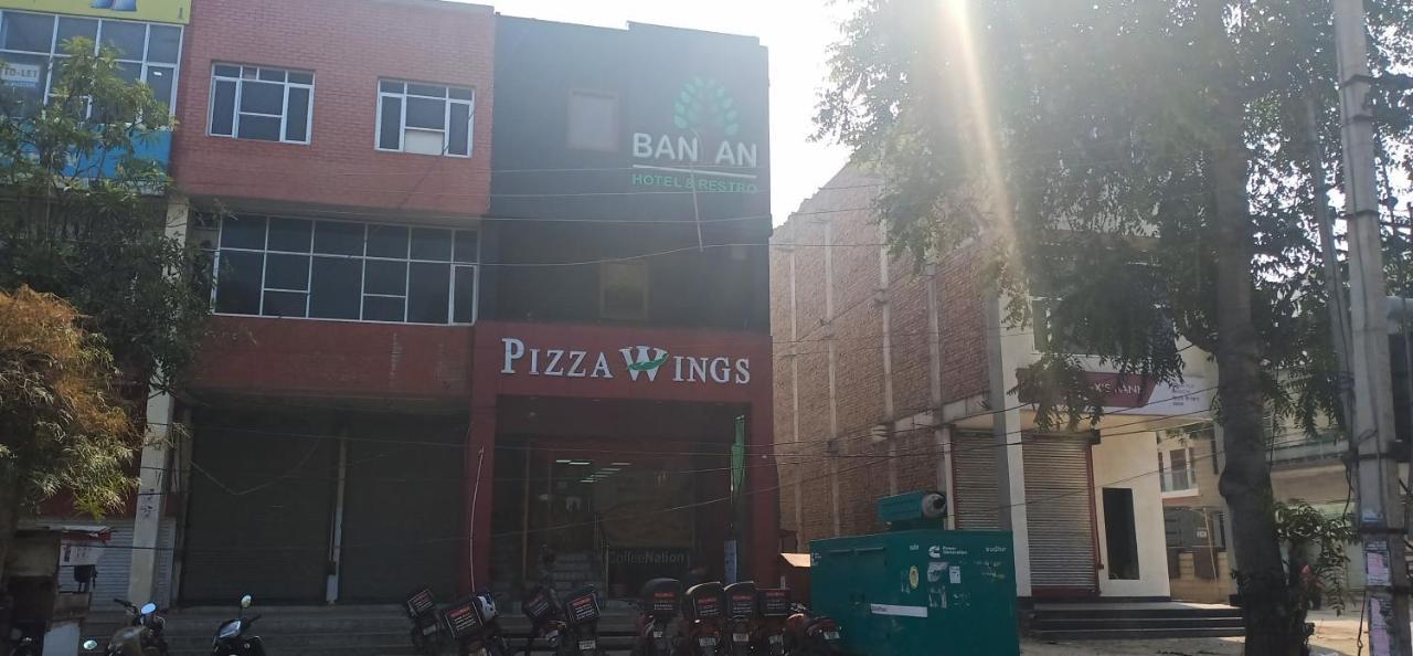 Banyan Hotel&Restro Hisār Exterior foto